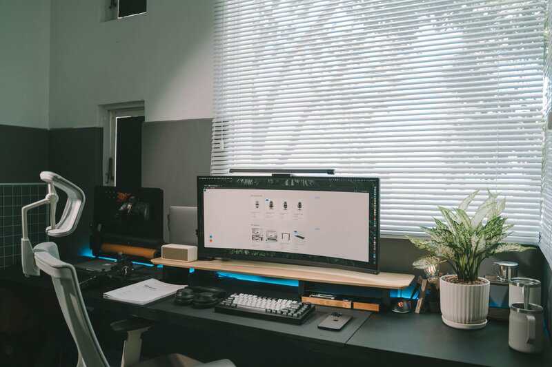 8. Ergonomic Workspace Setup for Eye Health